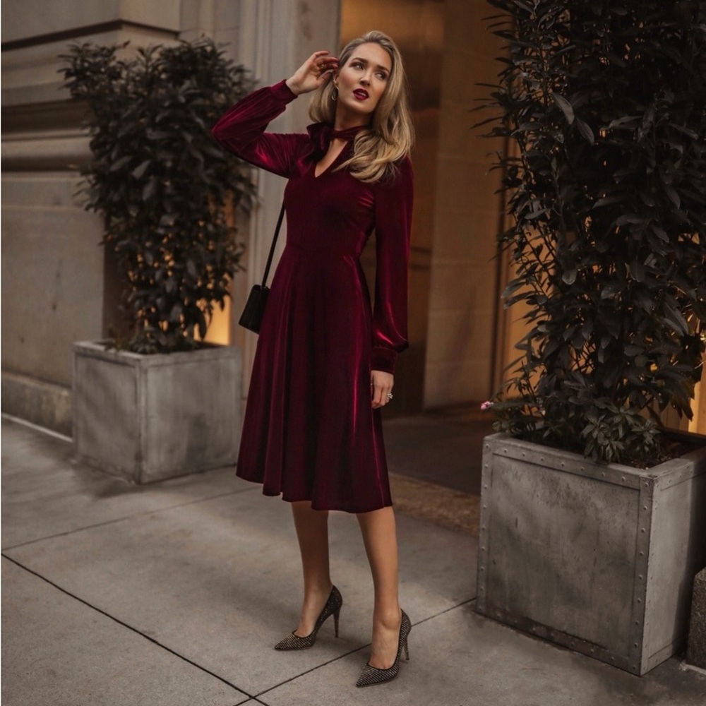 Anthro NWT Black Halo Tie Neck Bow Long Balloon Sleeve Velvet Midi Dress in Ruby